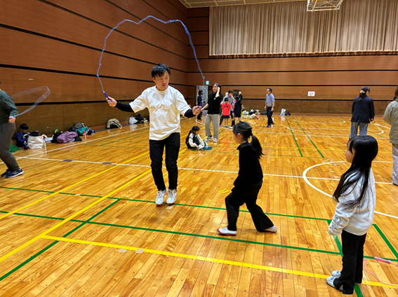 第5回ワーク&交流会「パパと一緒にチャレンジ!なわとび教室」